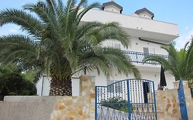 Apartment 2 Palme